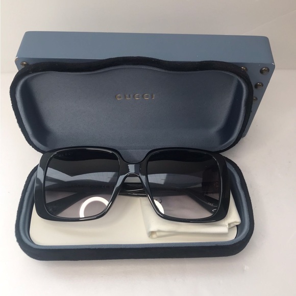 Authentic Gucci Grey Gradient Square Ladies Sunglasses GG0632S 001 - Picture 9 of 16